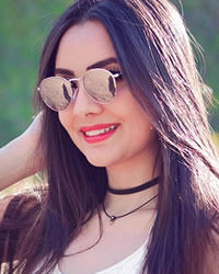 Larissa Bueno
